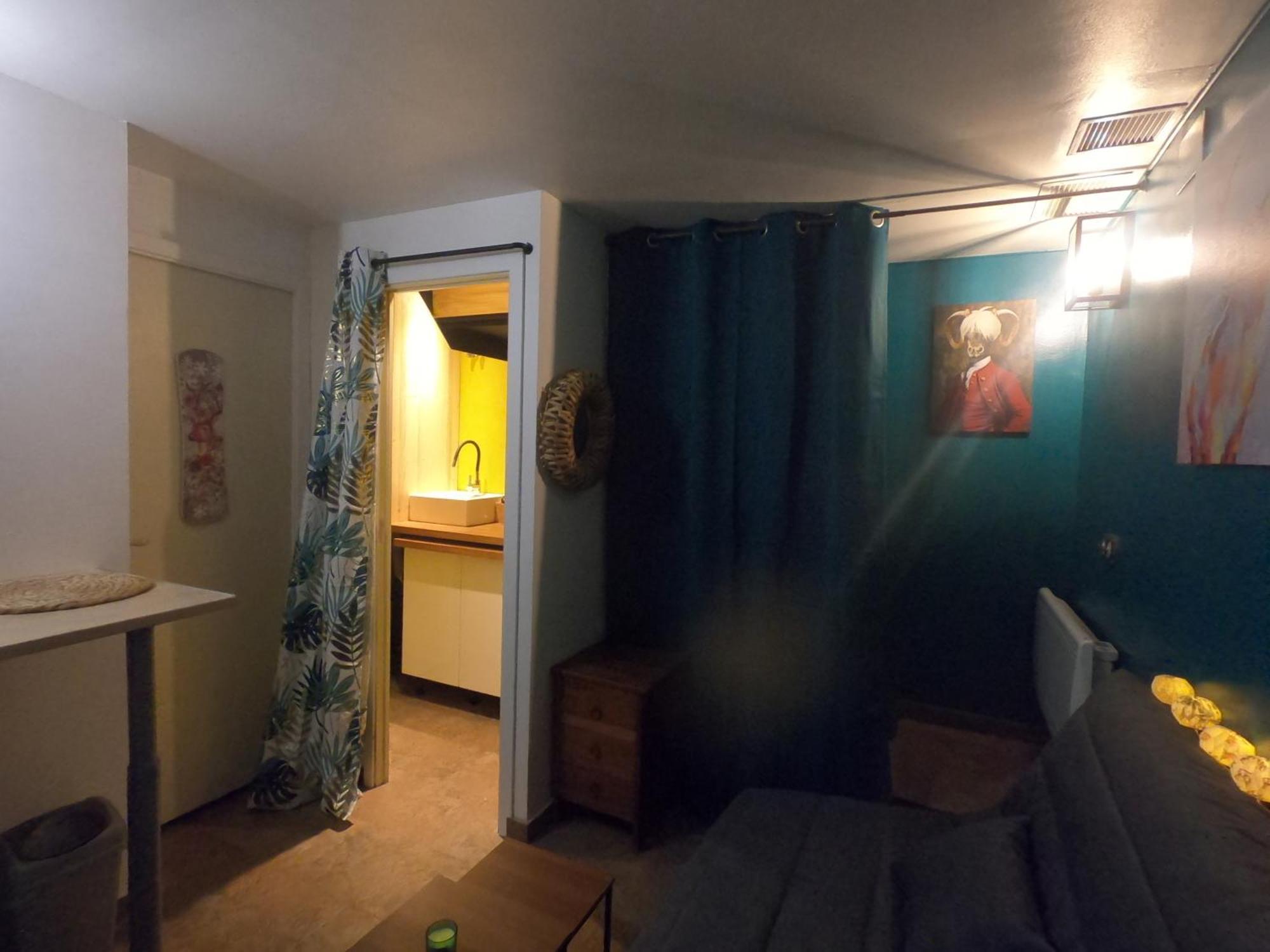 Petit Studio Cosy Saint-Pierre-dels-Forcats Exterior photo